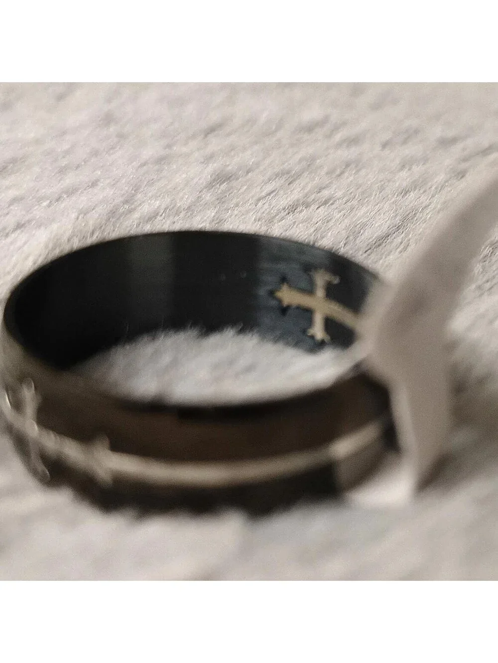 Men's BaND SIZE 12.5 Black Silvertone Cross Ring New Thumb Wedding Commitment